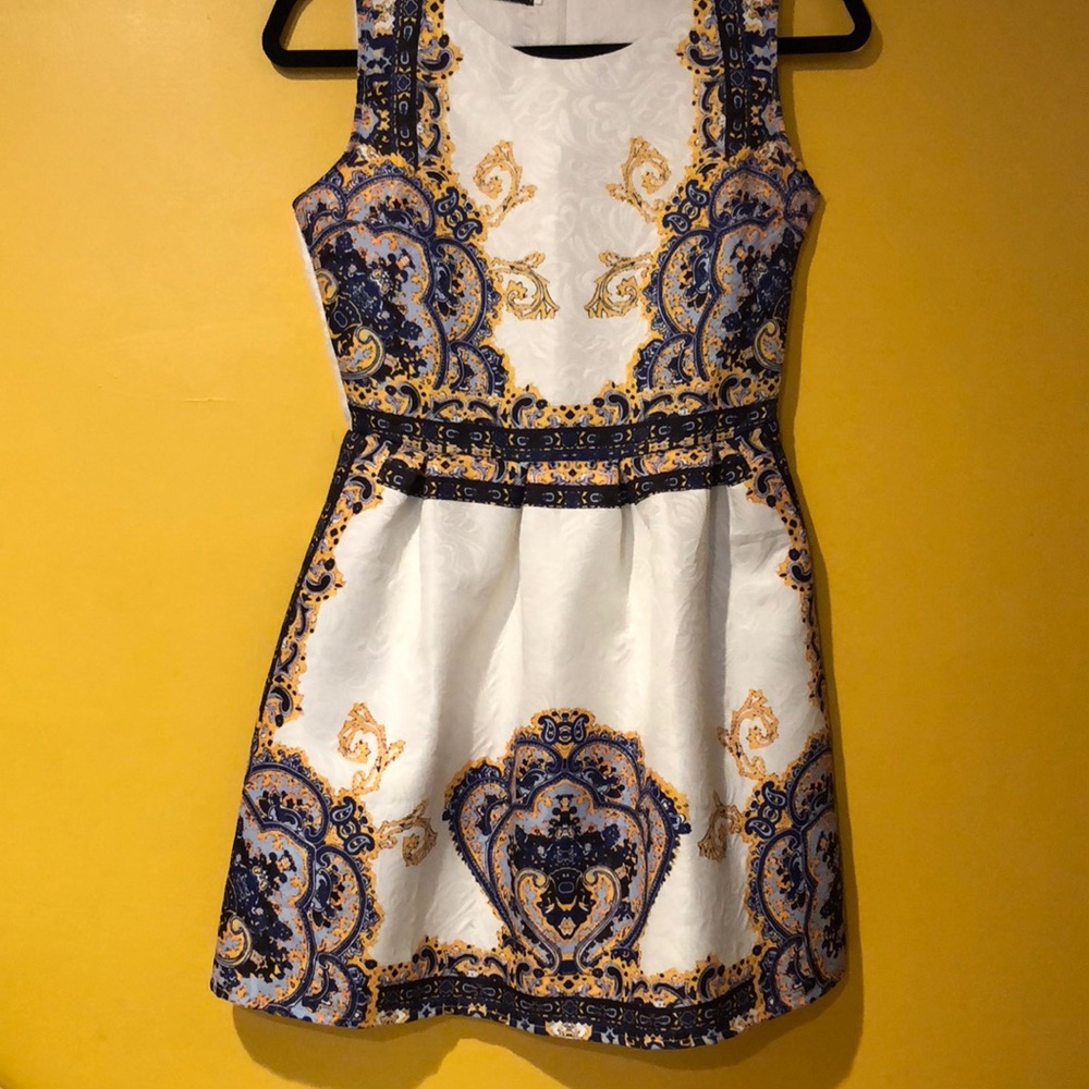 Mediterranean Pattern Dress 👗